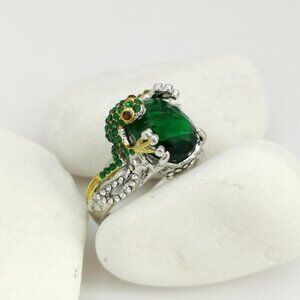 Frog ring with emerald CZ In Silver Size 9